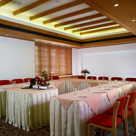 Grand Hotel Kochi Kültér fotó