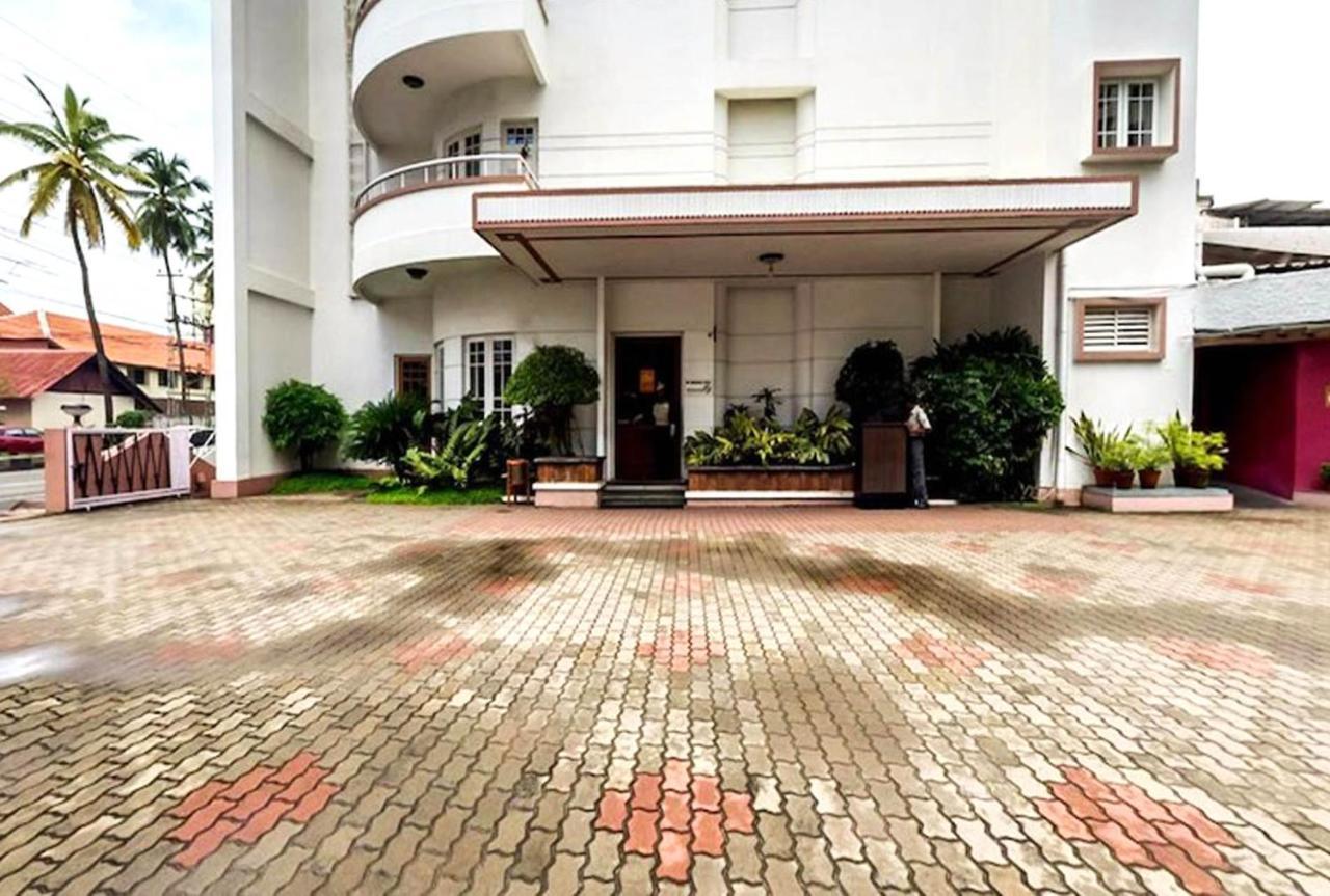 Grand Hotel Kochi Kültér fotó